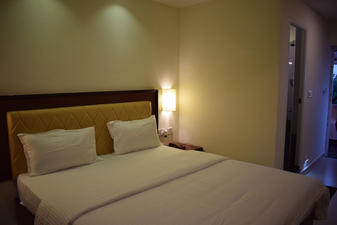Ak Sea View Residency Hotel Pondicherry Exterior photo